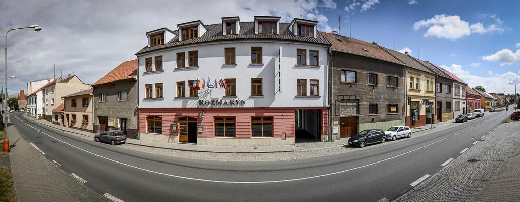 Rozmaryn Hotel B&B Rakovnik Bagian luar foto